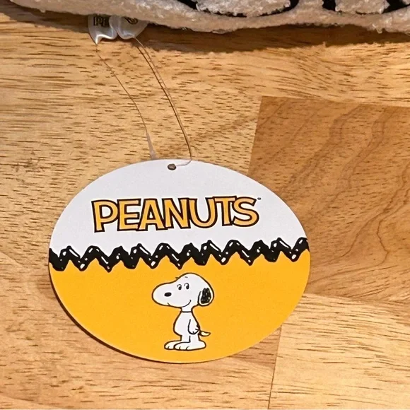 NWTS Peanuts Snoopy 17” Pickleball Plush Decorative Limited Edition Pillow - Picture 3 of 5